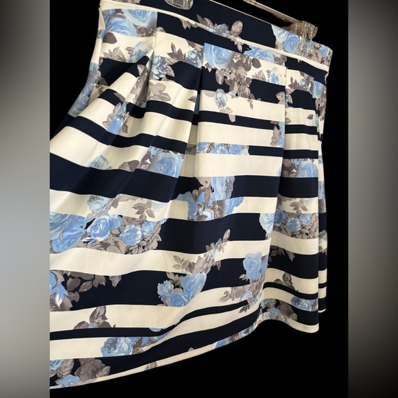 INC Blue Floral / Striped Knee-length Business Casual Circle Pleated Skirt Sz XL - Picture 2 of 8